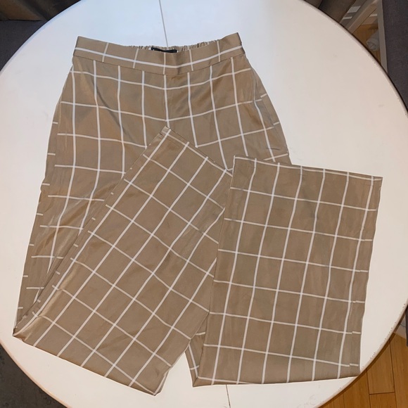 Beige Grid Print High-Waisted Trouser Pants - Picture 6 of 11